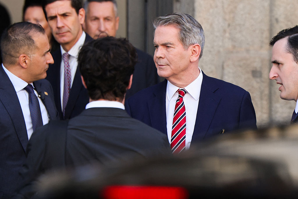 US, China Officials Kick Off Economic, Trade Talks in Madrid