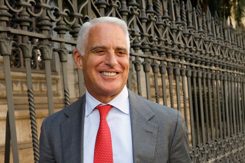 Unicredit could sell Commerzbank stake to non-EU bank, CEO tells German paper