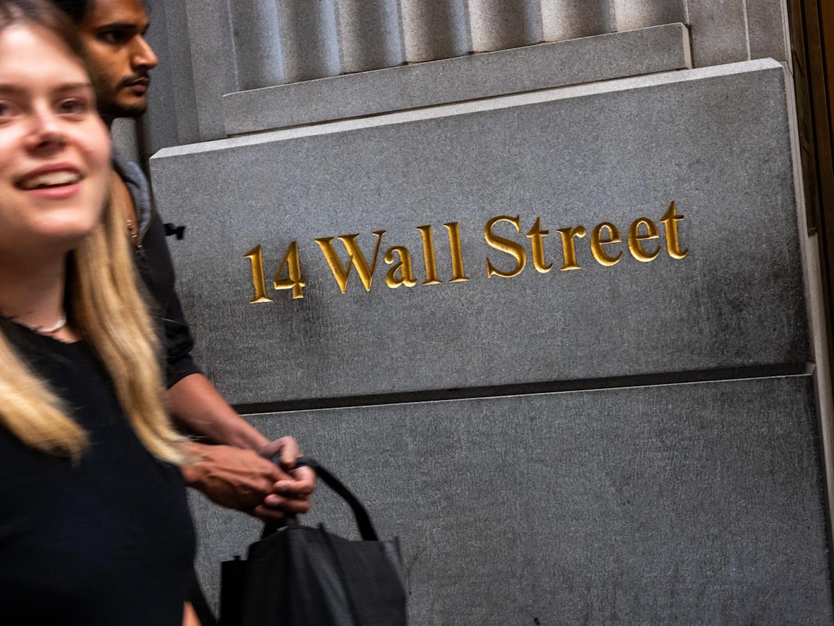 5 market vets share early-career memories from the craziest days in market history