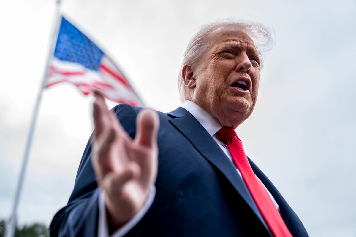 Trump Spars With Australian Reporter, Hints at Albanese Visit