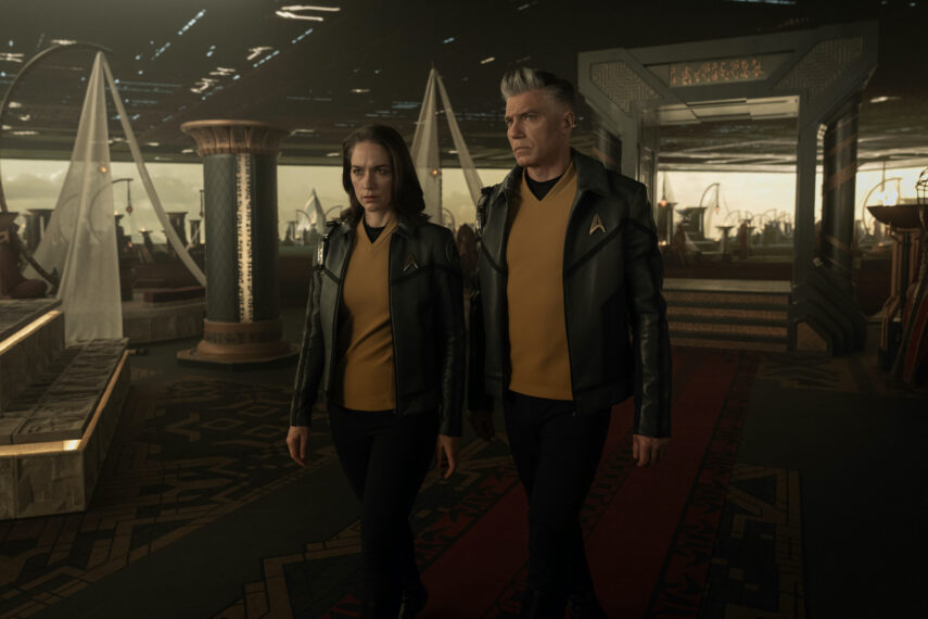 Melanie Scrofano as Batel and Anson Mount as Capt. Pike — 'Star Trek: Strange New Worlds' Season 3 Finale 
