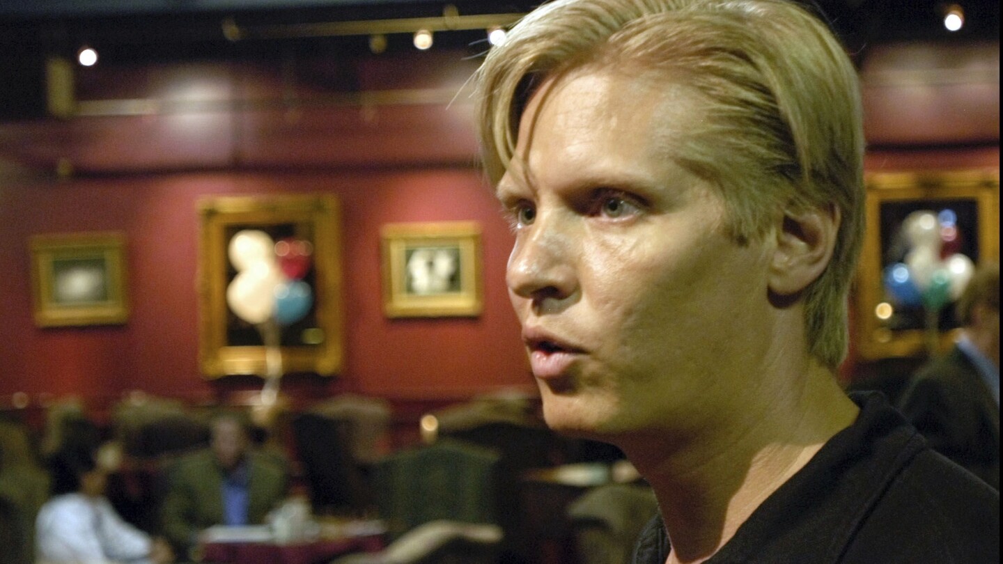 Prosecutors accuse strip club execs of bribing NY official to avoid $8M taxes