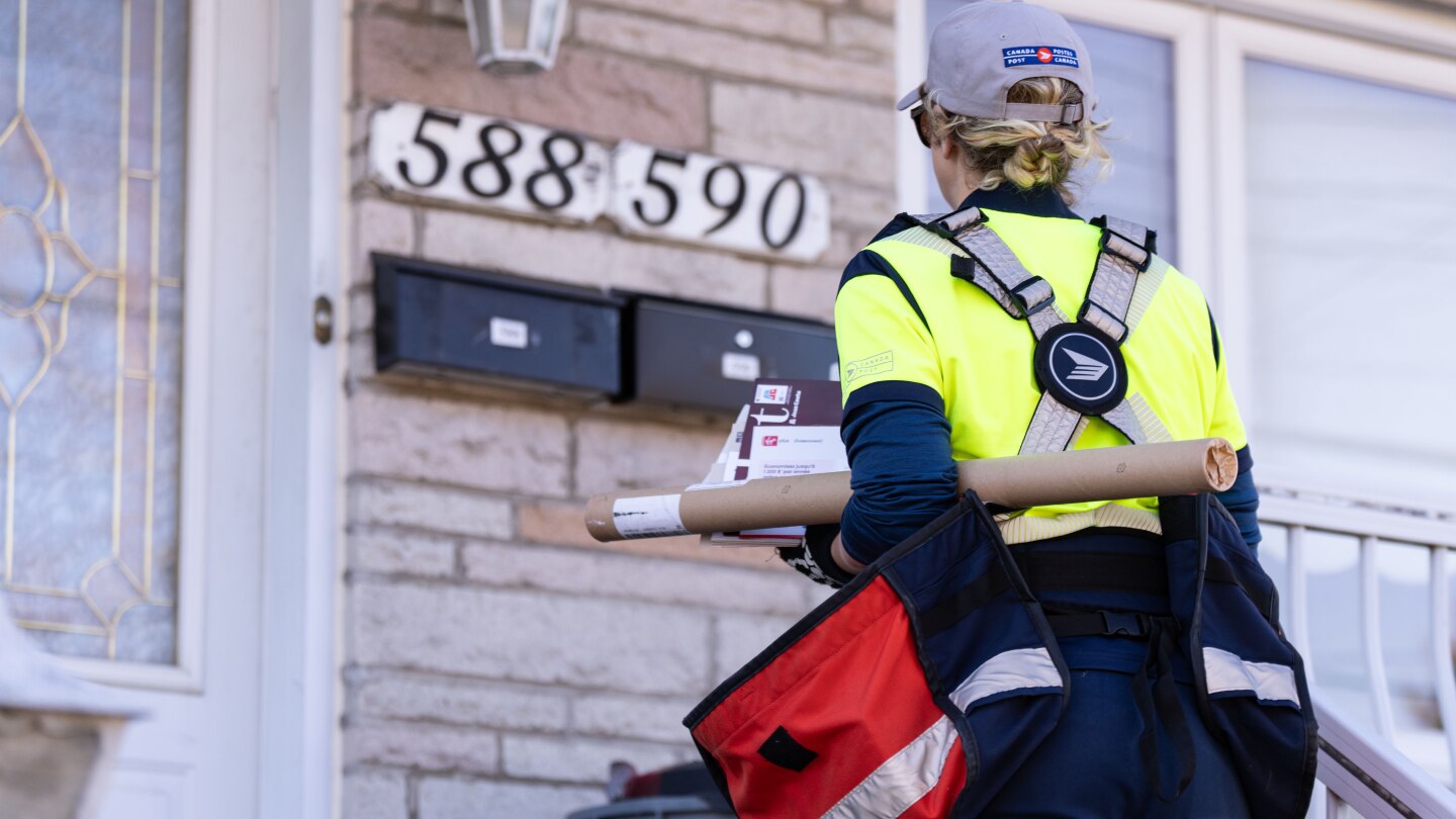 Canadian union of postal workers launches countrywide strike