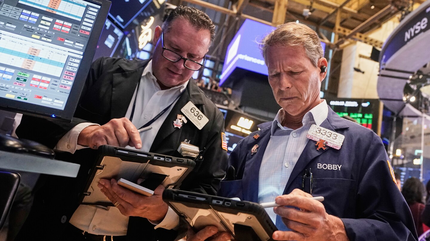 Asian shares fall after Trump says he will impose new tariffs