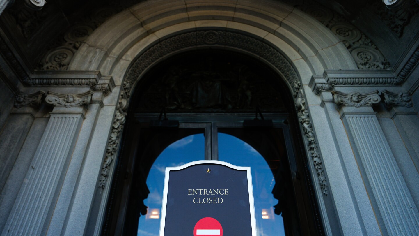 What polling shows about views of government shutdowns