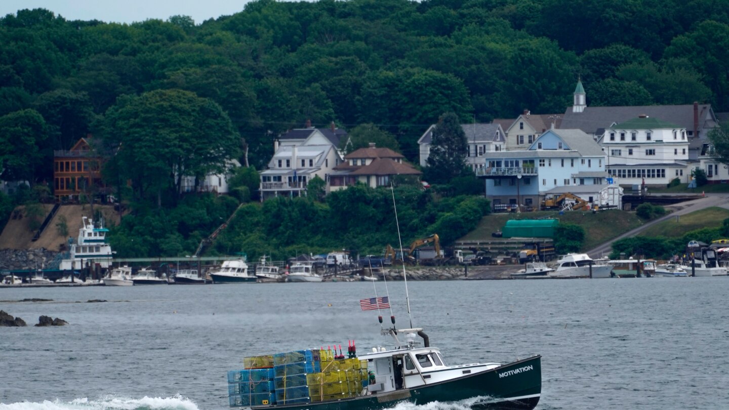 Government can require tracking devices on lobster boats, court rules