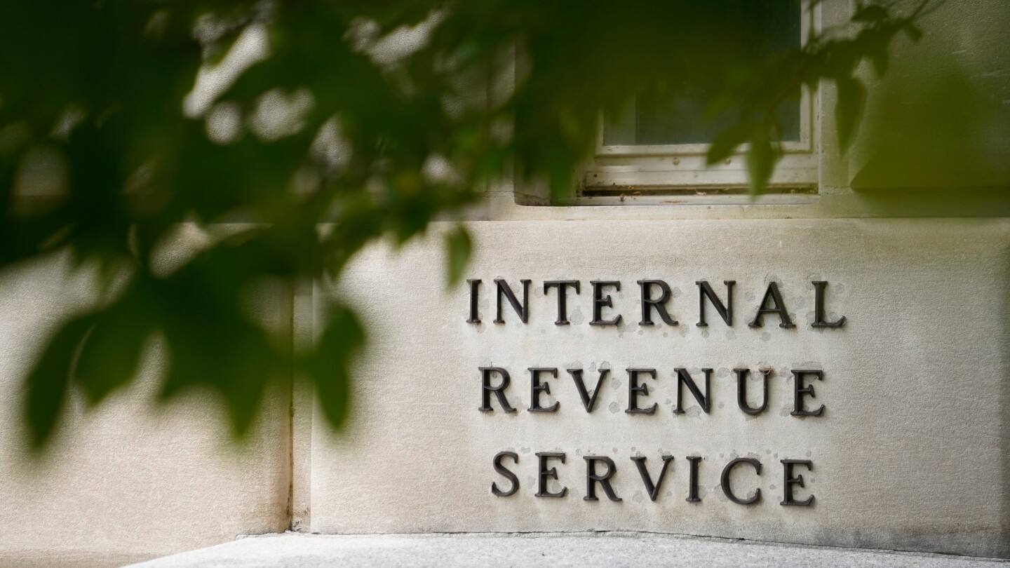 IRS boosts contribution limits for 401(k) retirement plan savers