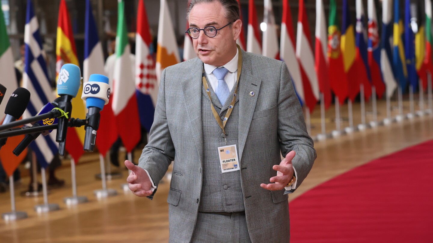 <br />
<b>Warning</b>:  Undefined variable $myimgalt in <b>/www/wwwroot/akbannernews.com/wp-content/themes/ennews001/single.php</b> on line <b>213</b><br />
