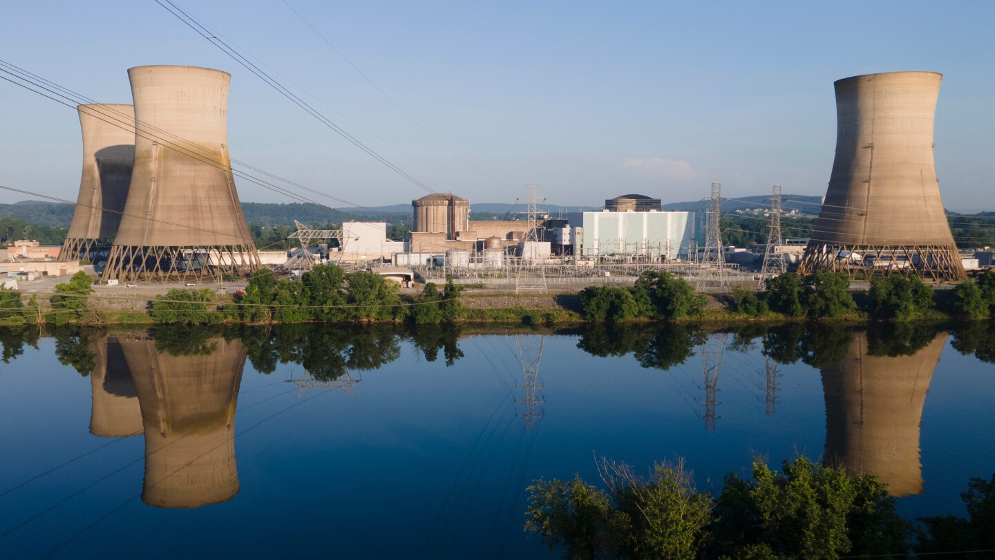 Energy Department loans $1B to help restart nuclear reactor on Three Mile Island