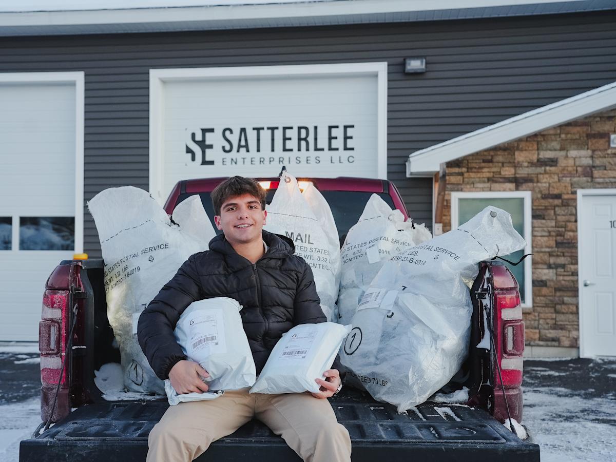 An 18-year-old brings in $300,000 a month selling 3D printed ‘reload can holders.’ Here’s how he comes up with unique product ideas.